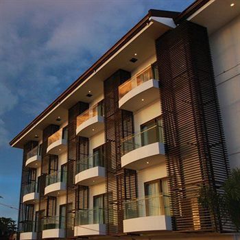 Ciriaco Hotel And Resort Calbayog Buitenkant foto